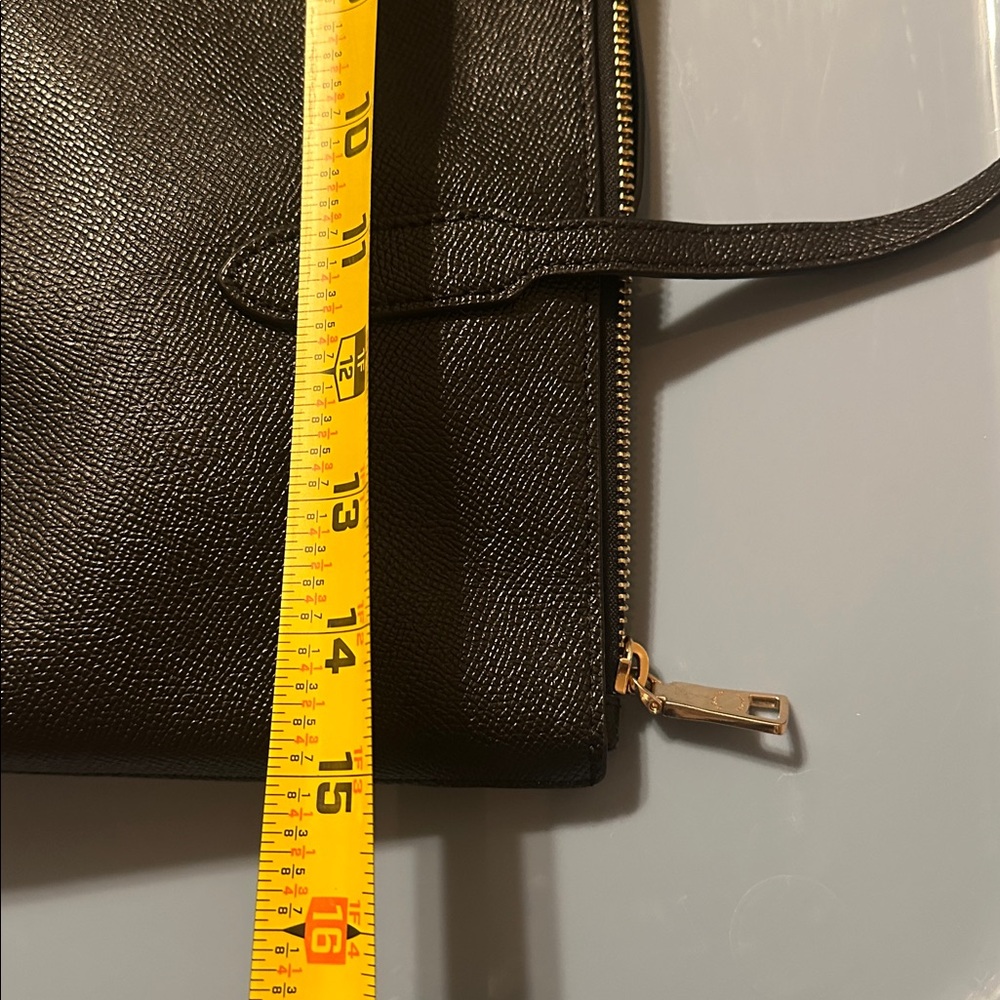 #359 Coach Black Tote with Sleek Leather Design - Picture 11 of 11